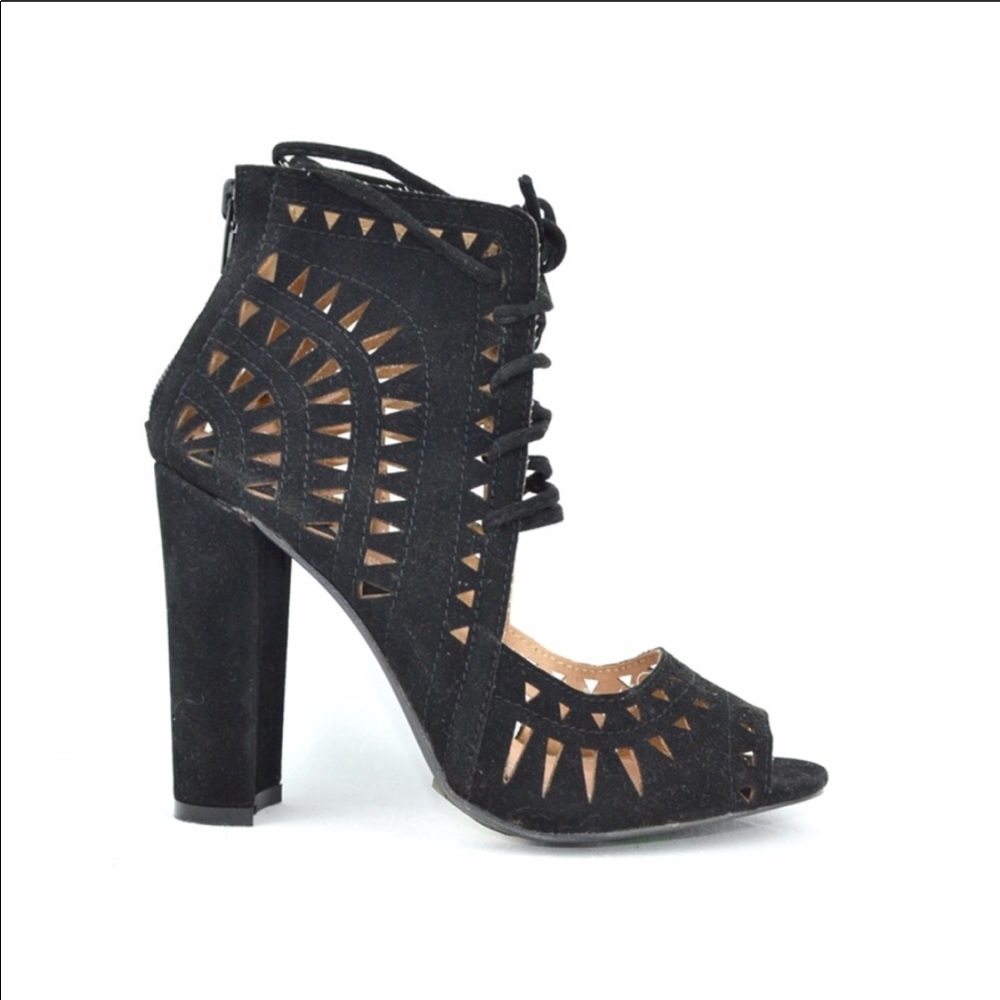 Chase & Chloe Elena Weave Cut Heeled Sandal